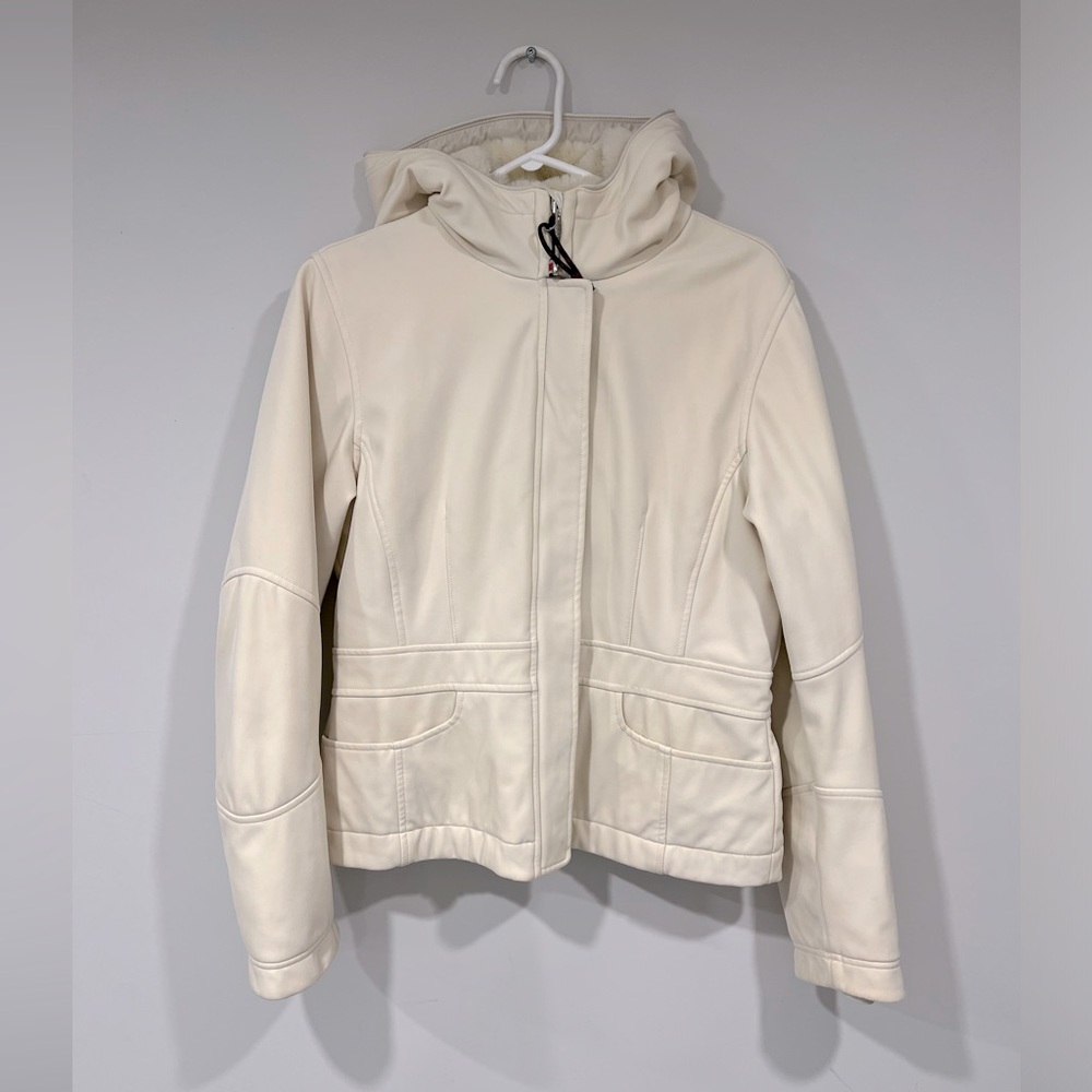 Gorgeous Women’s North Face coat. Size Medium.